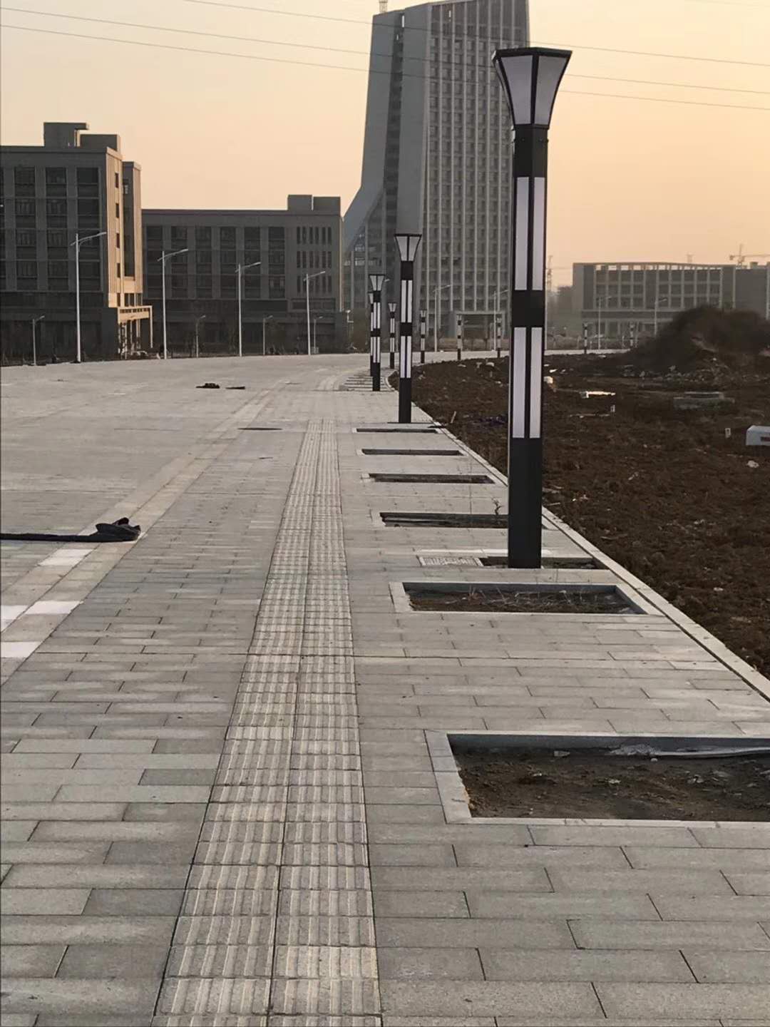 LED路燈、庭院燈、景觀(guān)燈_ led路燈價(jià)格